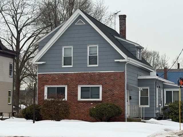436 Pleasant St, Brockton, MA 02301