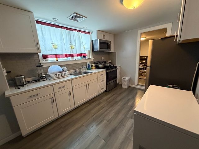 436 Pleasant St, Brockton, MA 02301