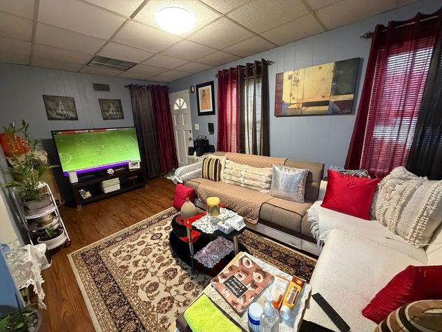 436 Pleasant St, Brockton, MA 02301