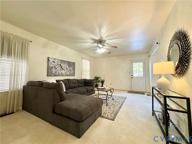 6902 Dartmouth Ave, Henrico, VA 23226