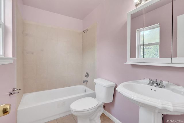 231 Columbus Boulevard, Amityville, NY 11701