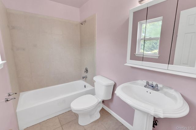 231 Columbus Boulevard, Amityville, NY 11701