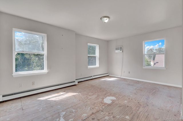 231 Columbus Boulevard, Amityville, NY 11701