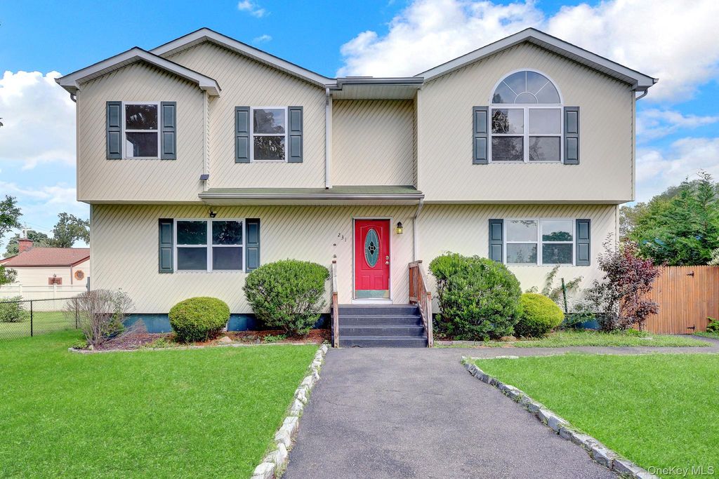 231 Columbus Boulevard, Amityville, NY 11701 — exterior