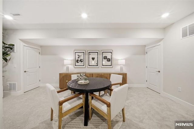 12 Belmont Place, Oakland, NJ 07036