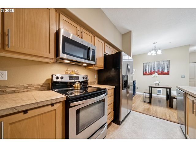 11830 Nw HOLLY SPRINGS Ln 206, Portland, OR 97229