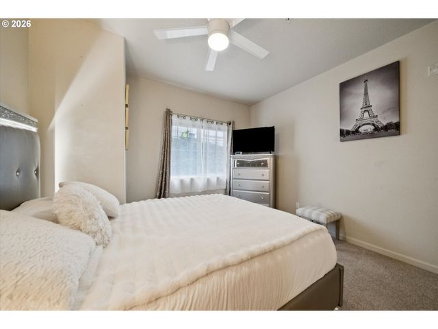 11830 Nw HOLLY SPRINGS Ln 206, Portland, OR 97229