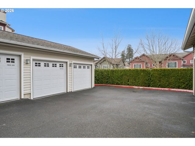 11830 Nw HOLLY SPRINGS Ln 206, Portland, OR 97229