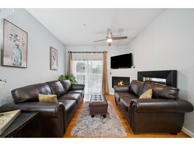 11830 Nw HOLLY SPRINGS Ln 206, Portland, OR 97229