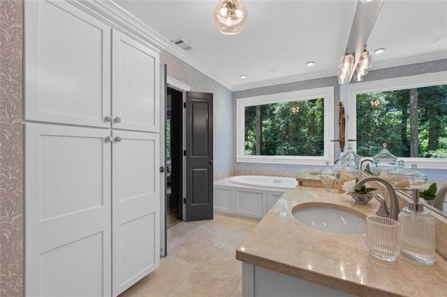 1875 Meredith Drive NW, Atlanta, GA 30318