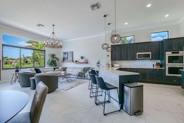 4377 SW 140th Avenue, Davie, FL 33330