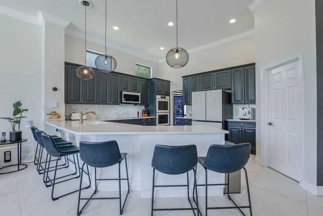 4377 SW 140th Avenue, Davie, FL 33330