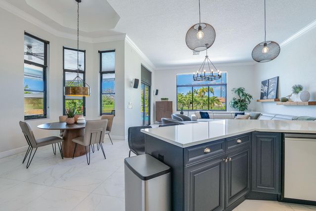 4377 SW 140th Avenue, Davie, FL 33330