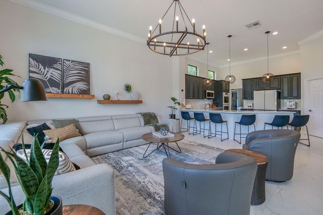 4377 SW 140th Avenue, Davie, FL 33330