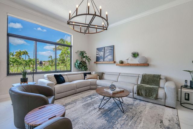 4377 SW 140th Avenue, Davie, FL 33330