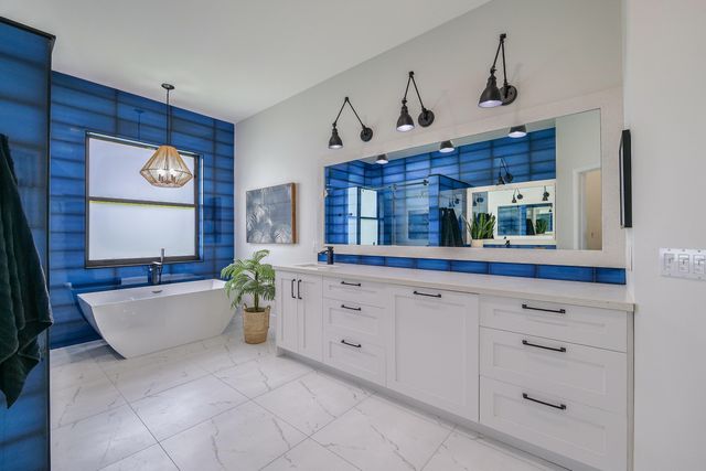 4377 SW 140th Avenue, Davie, FL 33330