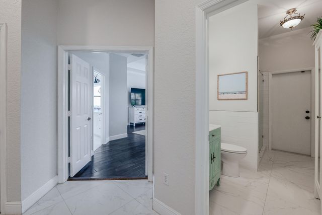 4377 SW 140th Avenue, Davie, FL 33330