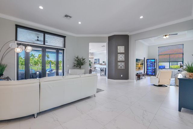 4377 SW 140th Avenue, Davie, FL 33330