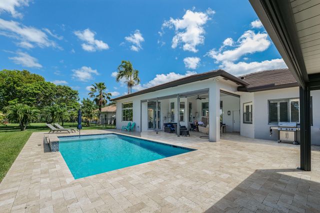 4377 SW 140th Avenue, Davie, FL 33330