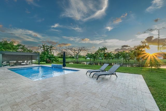 4377 SW 140th Avenue, Davie, FL 33330