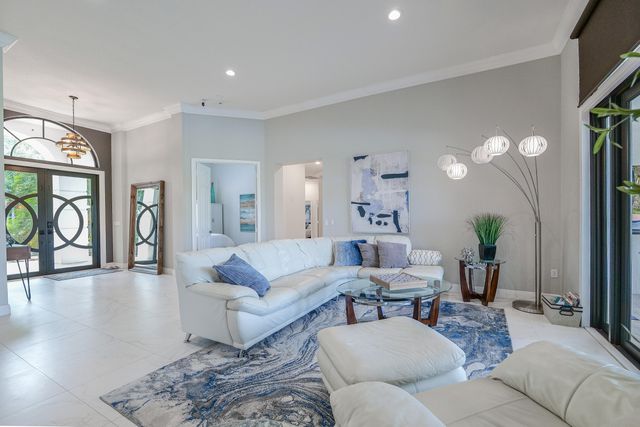 4377 SW 140th Avenue, Davie, FL 33330