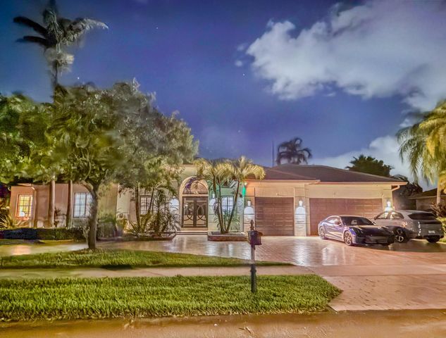 4377 SW 140th Avenue, Davie, FL 33330