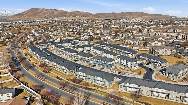 127 W HARVEST VILLAGE LN, Saratoga Springs, UT 84045