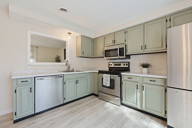 7 Village Way C, Norton, MA 02766