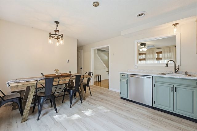 7 Village Way C, Norton, MA 02766