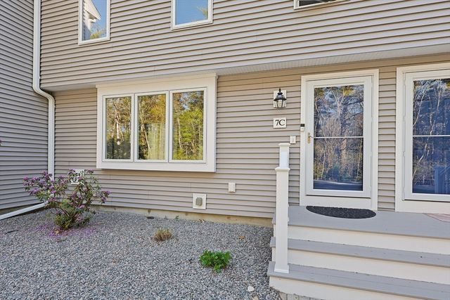 7 Village Way C, Norton, MA 02766