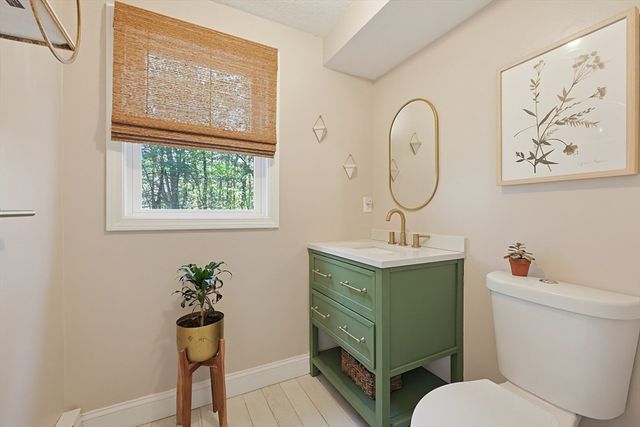 7 Village Way C, Norton, MA 02766