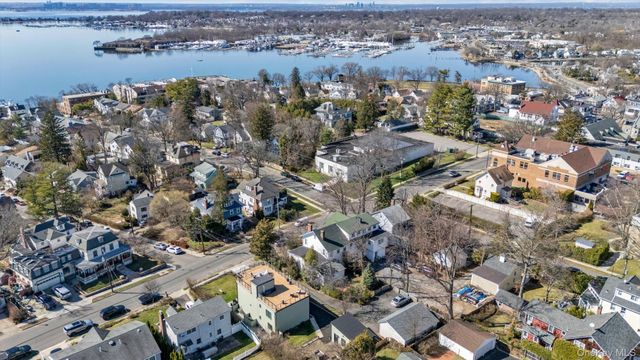 37 Carlton Avenue, Port Washington, NY 11050