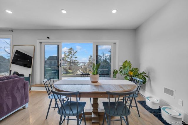 37 Carlton Avenue, Port Washington, NY 11050