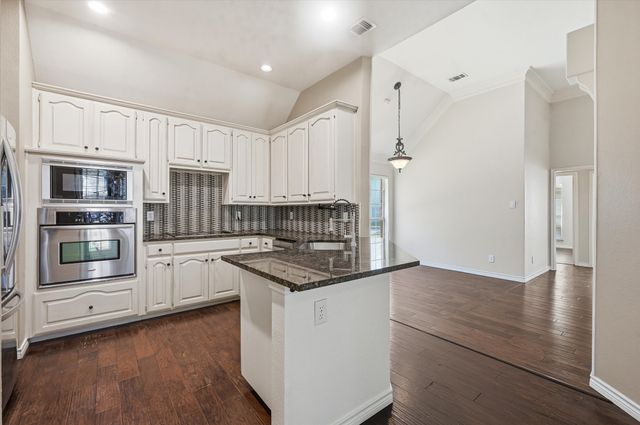 8501 Mustang Drive, Irving, TX 75063