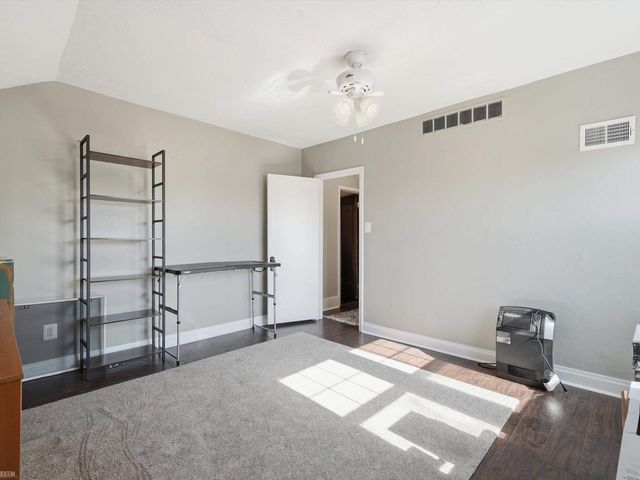 22823 Visnaw Street, St Clair Shores, MI 48081
