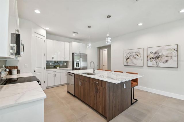 3119 W CYPRESS STREET, Tampa, FL 33607
