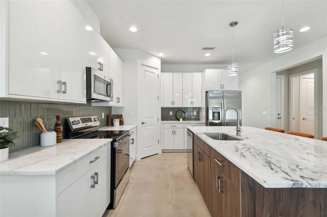 3119 W CYPRESS STREET, Tampa, FL 33607