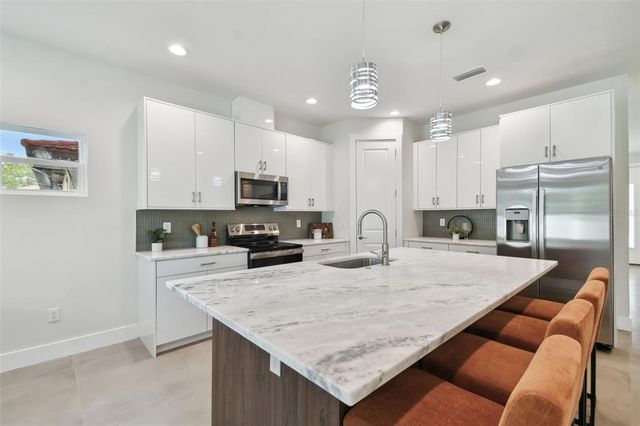 3119 W CYPRESS STREET, Tampa, FL 33607