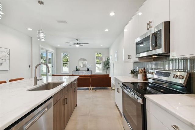 3119 W CYPRESS STREET, Tampa, FL 33607