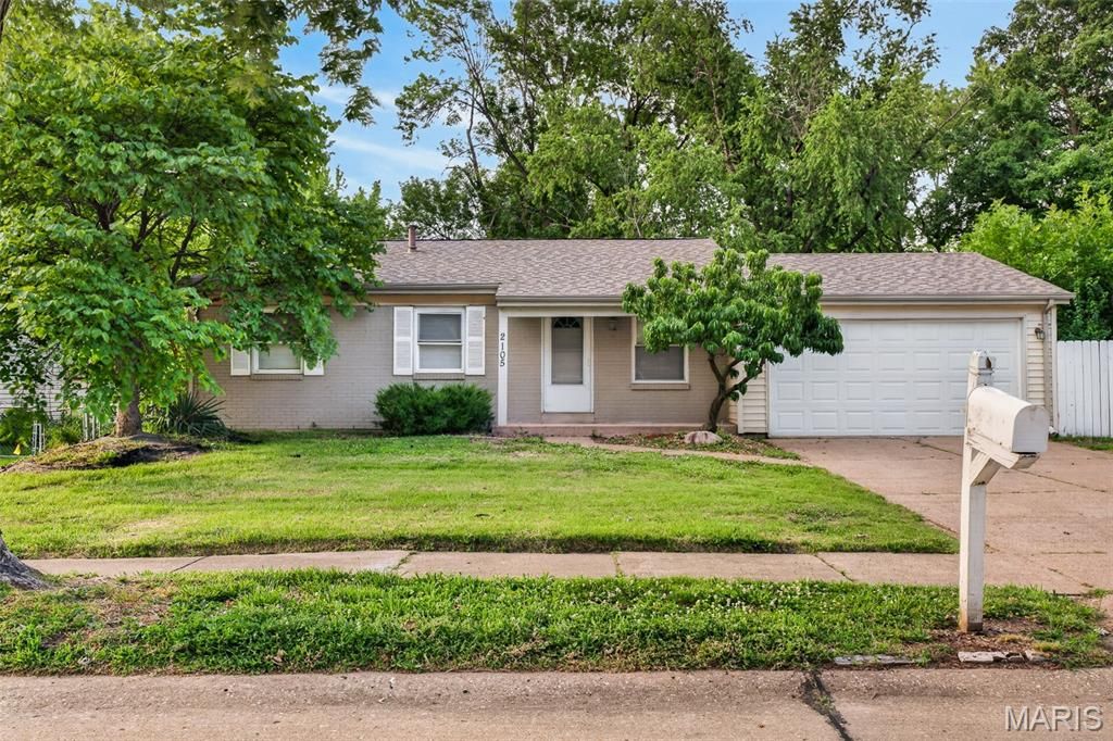 2105 Avon Drive, Unincorporated, MO 63033