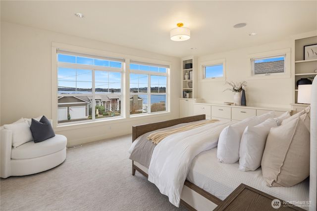 508 10th Avenue W, Kirkland, WA 98033