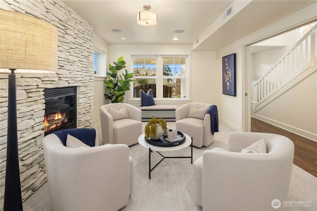 508 10th Avenue W, Kirkland, WA 98033