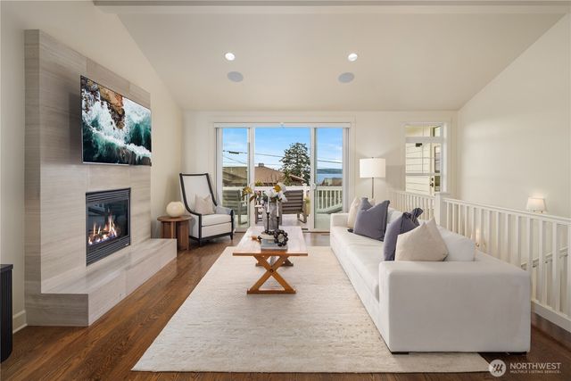 508 10th Avenue W, Kirkland, WA 98033