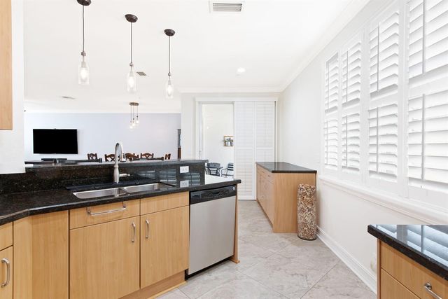 3235 NE 13th Street, Pompano Beach, FL 33062