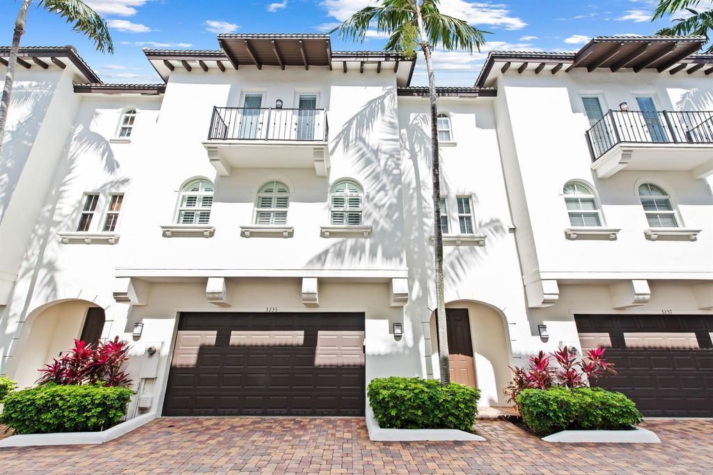 3235 NE 13th Street, Pompano Beach, FL 33062