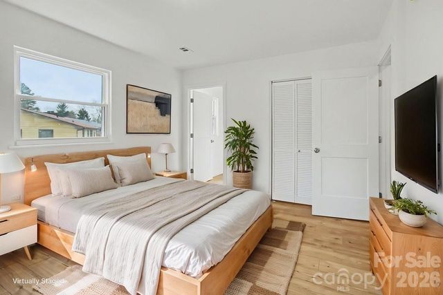 40 Evelake Drive, Asheville, NC 28806