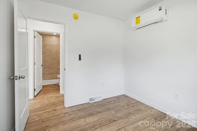 40 Evelake Drive, Asheville, NC 28806