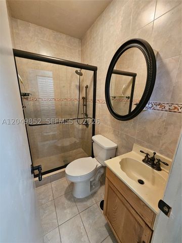 12340 SW 41st St 1, Miami, FL 33175