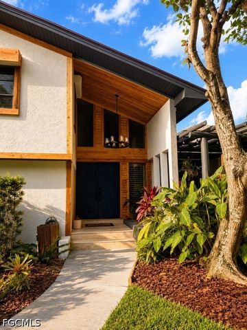 6100 Dogwood WAY, Naples, FL 34116