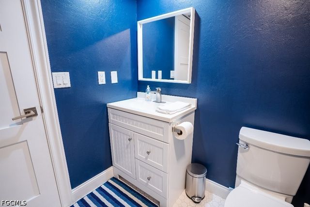 6100 Dogwood WAY, Naples, FL 34116